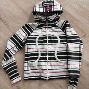 Lululemon Scuba Hoodie 12